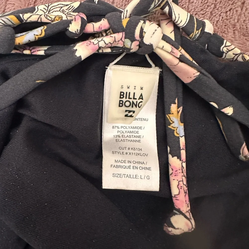 { Billabong Floral Lace-Up and Backless Swimsuit } - Picture 4 of 6